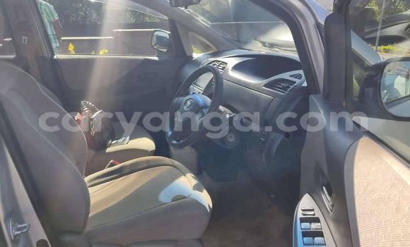Acheter Occasion Voiture Toyota Ractis Gris à Blantyre, Malawi Acheter Occasion Voiture Toyota Ractis Gris à Blantyre, Malawi