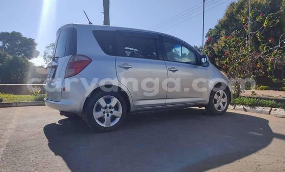 Acheter Occasion Voiture Toyota Ractis Gris à Blantyre, Malawi Acheter Occasion Voiture Toyota Ractis Gris à Blantyre, Malawi