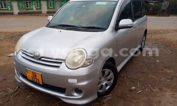Acheter Occasion Voiture Toyota Sienta Gris à Blantyre, Malawi Acheter Occasion Voiture Toyota Sienta Gris à Blantyre, Malawi