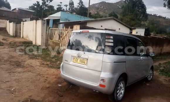Buy Used Toyota Sienta Silver Car in Blantyre in Malawi Buy Used Toyota Sienta Silver Car in Blantyre in Malawi