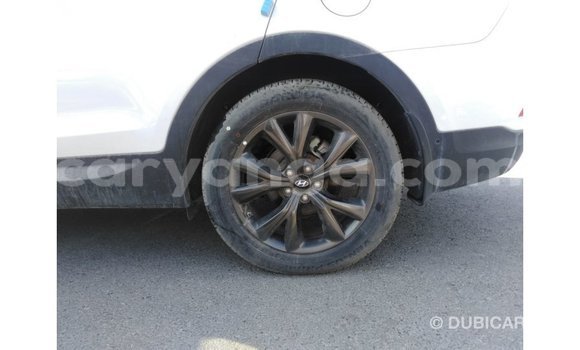 Nunua Imported Hyundai Santa Fe White Gari ndani ya Import - Dubai nchini Malawi Nunua Imported Hyundai Santa Fe White Gari ndani ya Import - Dubai nchini Malawi