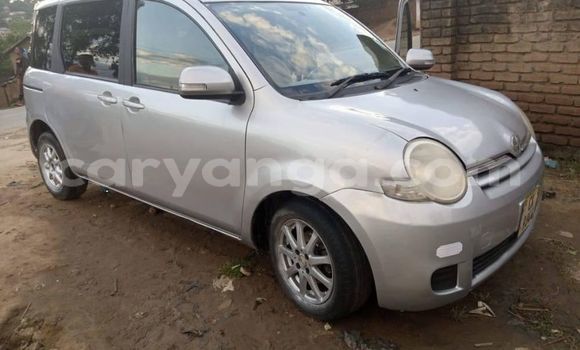 Buy Used Toyota Sienta Silver Car in Blantyre in Malawi Buy Used Toyota Sienta Silver Car in Blantyre in Malawi