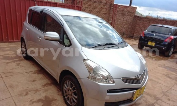 Buy Used Toyota Ractis Silver Car in Lilongwe in Malawi Buy Used Toyota Ractis Silver Car in Lilongwe in Malawi