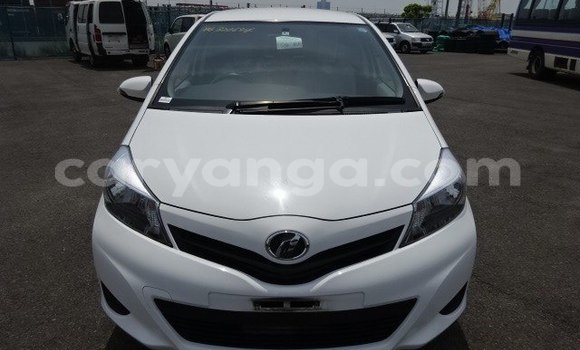 Buy Used Toyota Vitz White Car in Chiradzulu in Chiradzulu Buy Used Toyota Vitz White Car in Chiradzulu in Chiradzulu