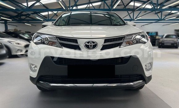 Buy Used Toyota RAV4 White Car in Dowa in Dowa Buy Used Toyota RAV4 White Car in Dowa in Dowa