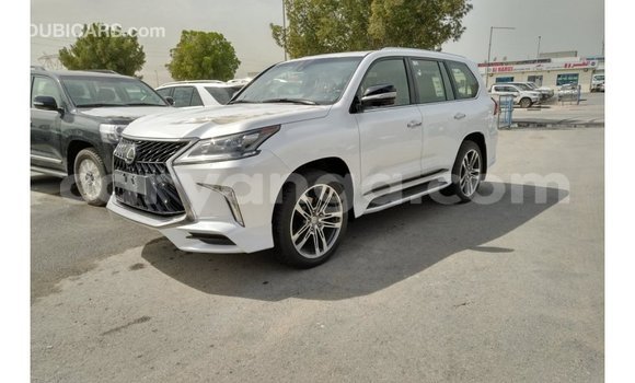 Acheter Import Voiture Lexus LX Blanc à Import - Dubai, Malawi Acheter Import Voiture Lexus LX Blanc à Import - Dubai, Malawi