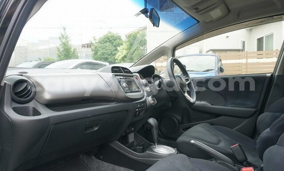 Buy Used Honda FIT Black Car in Phalombe in Phalombe Buy Used Honda FIT Black Car in Phalombe in Phalombe