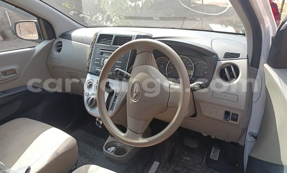 Nunua Ilio tumika Daihatsu Mira White Gari ndani ya Blantyre nchini Malawi Nunua Ilio tumika Daihatsu Mira White Gari ndani ya Blantyre nchini Malawi