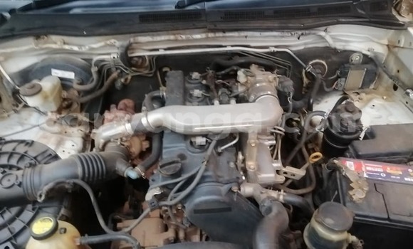 Nunua Ilio tumika Toyota Hilux White Gari ndani ya Blantyre nchini Malawi Nunua Ilio tumika Toyota Hilux White Gari ndani ya Blantyre nchini Malawi