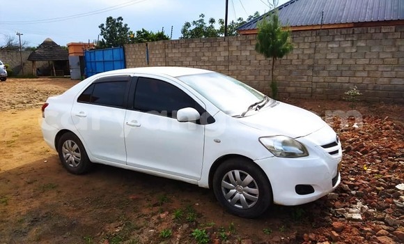 Nunua Ilio tumika Toyota Belta White Gari ndani ya Blantyre nchini Malawi Nunua Ilio tumika Toyota Belta White Gari ndani ya Blantyre nchini Malawi