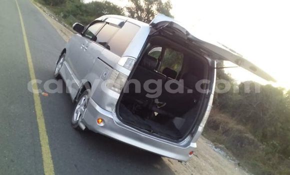 Nunua Ilio tumika Toyota Voxy Silver Gari ndani ya Blantyre nchini Malawi Nunua Ilio tumika Toyota Voxy Silver Gari ndani ya Blantyre nchini Malawi