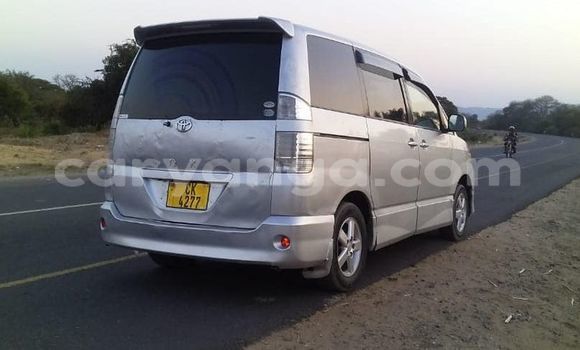 Nunua Ilio tumika Toyota Voxy Silver Gari ndani ya Blantyre nchini Malawi Nunua Ilio tumika Toyota Voxy Silver Gari ndani ya Blantyre nchini Malawi