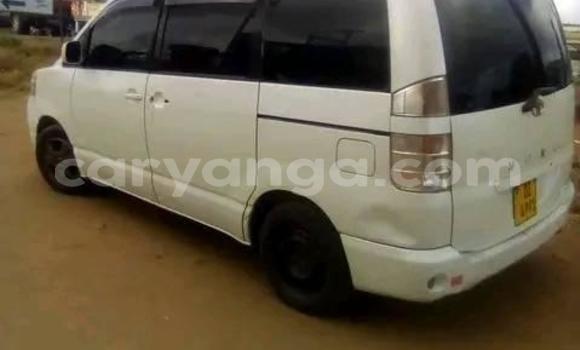 Buy Used Toyota Voxy White Car in Blantyre in Malawi Buy Used Toyota Voxy White Car in Blantyre in Malawi