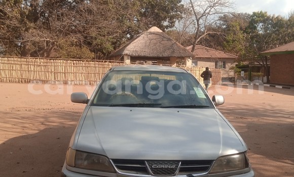 Acheter Occasion Voiture Toyota Carina Gris à Lilongwe, Malawi Acheter Occasion Voiture Toyota Carina Gris à Lilongwe, Malawi