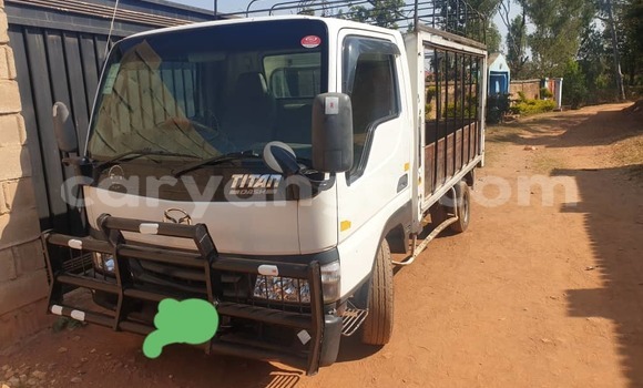 Acheter Occasion Utilitaire Mazda Deven T35 Blanc à Lilongwe, Malawi Acheter Occasion Utilitaire Mazda Deven T35 Blanc à Lilongwe, Malawi