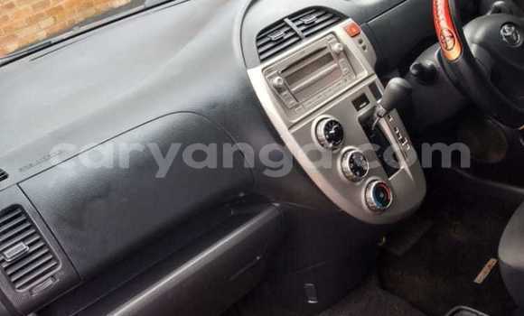 Acheter Occasion Voiture Toyota Ractis Rouge à Lilongwe, Malawi Acheter Occasion Voiture Toyota Ractis Rouge à Lilongwe, Malawi