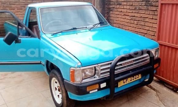 Nunua Ilio tumika Toyota Hilux Blue Gari ndani ya Blantyre nchini Malawi Nunua Ilio tumika Toyota Hilux Blue Gari ndani ya Blantyre nchini Malawi