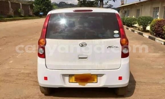 Nunua Ilio tumika Daihatsu Mira White Gari ndani ya Blantyre nchini Malawi Nunua Ilio tumika Daihatsu Mira White Gari ndani ya Blantyre nchini Malawi