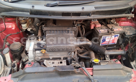 Acheter Occasion Voiture Toyota Ractis Rouge à Lilongwe, Malawi Acheter Occasion Voiture Toyota Ractis Rouge à Lilongwe, Malawi