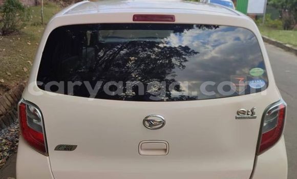 Buy Used Daihatsu Mira White Car in Blantyre in Malawi Buy Used Daihatsu Mira White Car in Blantyre in Malawi