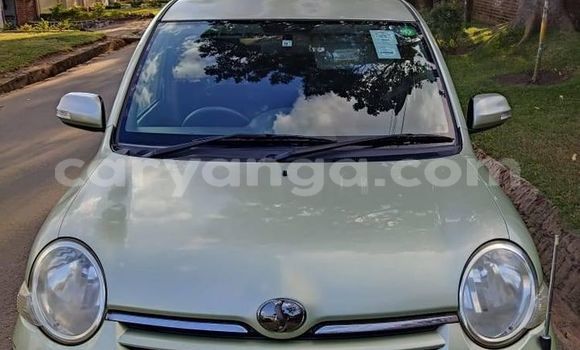 Buy Used Toyota Sienta Green Car in Blantyre in Malawi Buy Used Toyota Sienta Green Car in Blantyre in Malawi