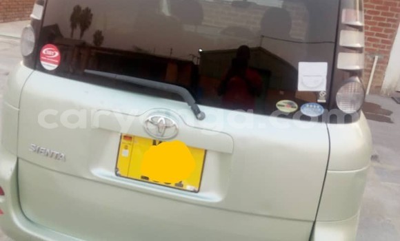 Acheter Occasion Voiture Toyota Sienta Vert à Lilongwe, Malawi Acheter Occasion Voiture Toyota Sienta Vert à Lilongwe, Malawi