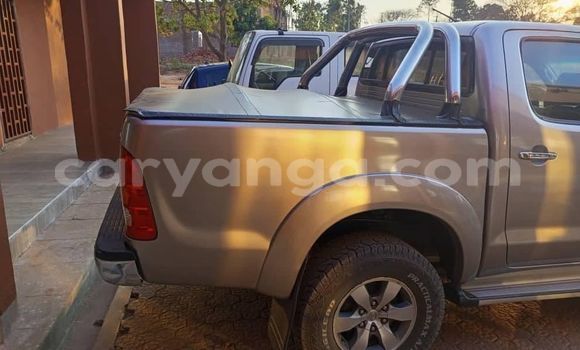 Nunua Ilio tumika Toyota Hilux Silver Gari ndani ya Blantyre nchini Malawi Nunua Ilio tumika Toyota Hilux Silver Gari ndani ya Blantyre nchini Malawi