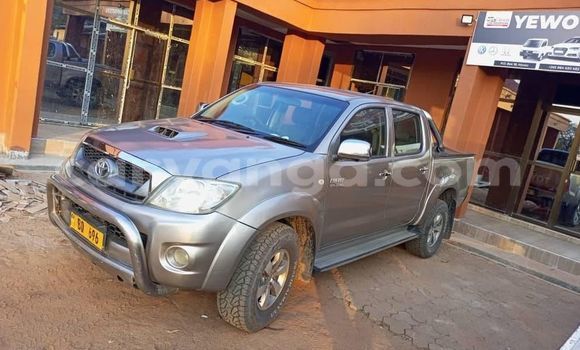 Nunua Ilio tumika Toyota Hilux Silver Gari ndani ya Blantyre nchini Malawi Nunua Ilio tumika Toyota Hilux Silver Gari ndani ya Blantyre nchini Malawi