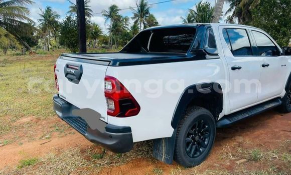 Buy Used Toyota Hilux White Car in Blantyre in Malawi Buy Used Toyota Hilux White Car in Blantyre in Malawi