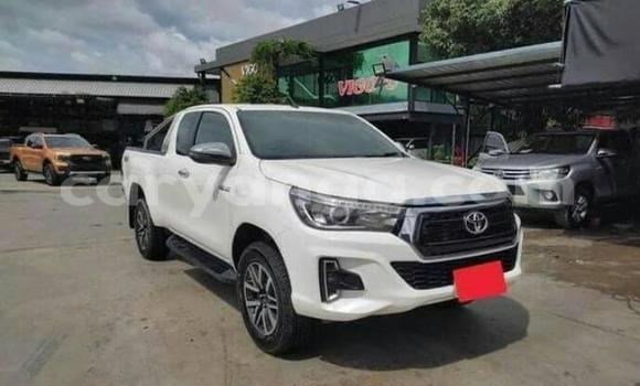 Buy Used Toyota Hilux White Car in Blantyre in Malawi Buy Used Toyota Hilux White Car in Blantyre in Malawi