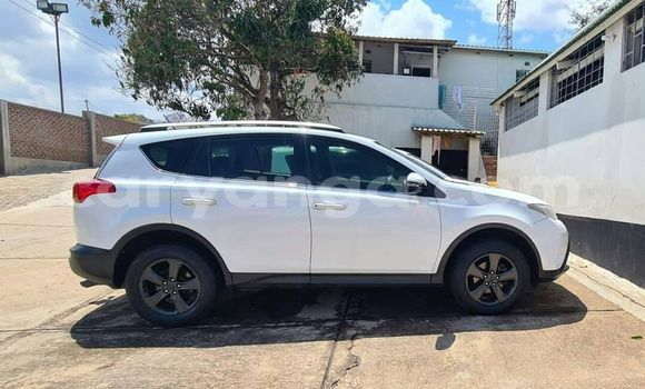 Buy Used Toyota RAV4 White Car in Blantyre in Malawi Buy Used Toyota RAV4 White Car in Blantyre in Malawi