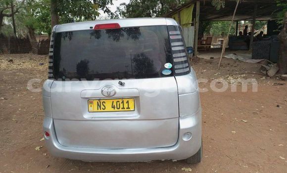 Buy Used Toyota Sienta Silver Car in Blantyre in Malawi Buy Used Toyota Sienta Silver Car in Blantyre in Malawi