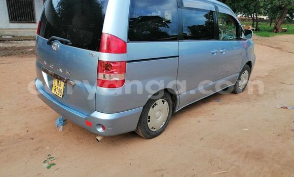 Buy Used Toyota Noah Blue Car in Salima in Malawi Buy Used Toyota Noah Blue Car in Salima in Malawi
