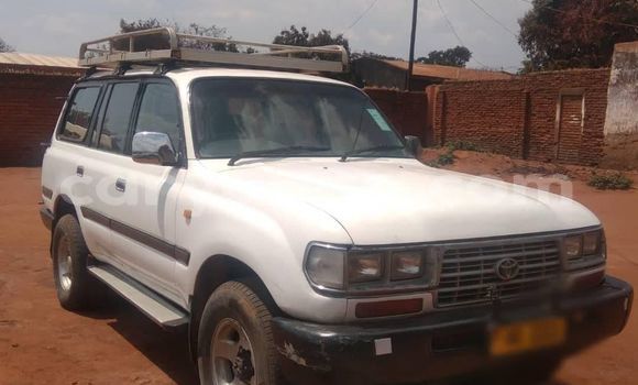 Buy Used Toyota Land Cruiser White Car in Salima in Malawi Buy Used Toyota Land Cruiser White Car in Salima in Malawi