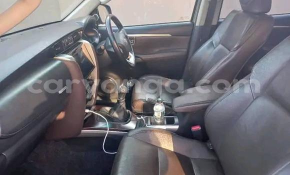 Acheter Occasion Voiture Toyota Fortuner Gris à Lilongwe, Malawi Acheter Occasion Voiture Toyota Fortuner Gris à Lilongwe, Malawi