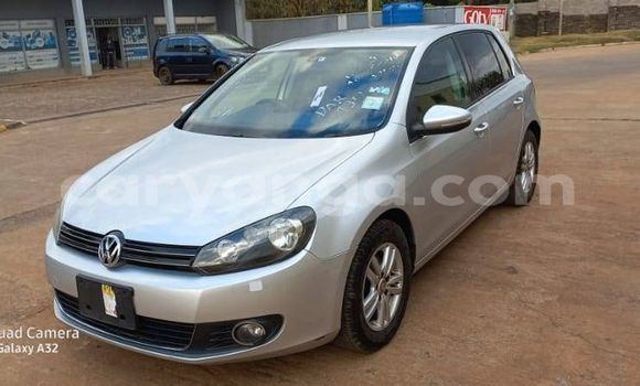 Nunua Ilio tumika Volkswagen Golf Silver Gari ndani ya Blantyre nchini Malawi Nunua Ilio tumika Volkswagen Golf Silver Gari ndani ya Blantyre nchini Malawi