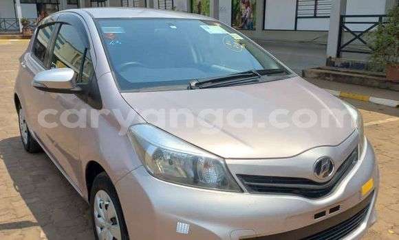 Nunua Ilio tumika Toyota Vitz Silver Gari ndani ya Blantyre nchini Malawi Nunua Ilio tumika Toyota Vitz Silver Gari ndani ya Blantyre nchini Malawi