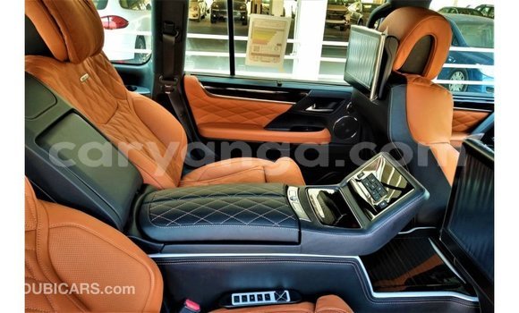 Acheter Import Voiture Lexus LX Noir à Import - Dubai, Malawi Acheter Import Voiture Lexus LX Noir à Import - Dubai, Malawi