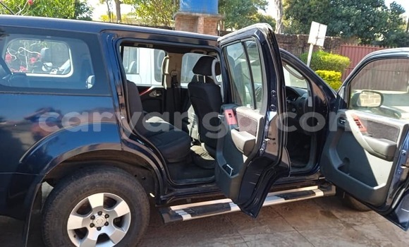 Buy Used Nissan Pathfinder Blue Car in Lilongwe in Malawi Buy Used Nissan Pathfinder Blue Car in Lilongwe in Malawi