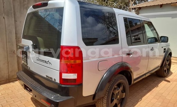 Buy Used Land Rover Discovery Silver Car in Lilongwe in Malawi Buy Used Land Rover Discovery Silver Car in Lilongwe in Malawi