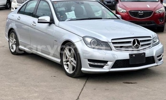 Buy Used Mercedes‒Benz C–Class Silver Car in Lilongwe in Malawi Buy Used Mercedes‒Benz C–Class Silver Car in Lilongwe in Malawi