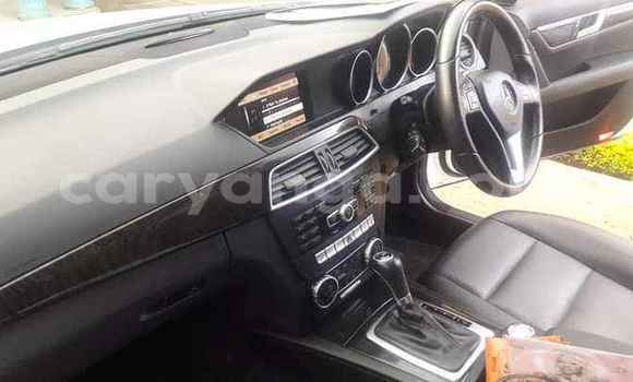 Acheter Occasion Voiture Mercedes‒Benz C–Class Blanc à Blantyre, Malawi Acheter Occasion Voiture Mercedes‒Benz C–Class Blanc à Blantyre, Malawi