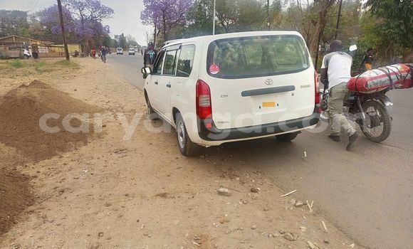 Acheter Occasion Voiture Toyota Probox Blanc à Blantyre, Malawi Acheter Occasion Voiture Toyota Probox Blanc à Blantyre, Malawi