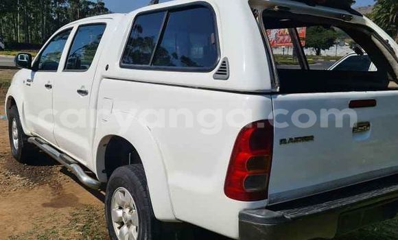 Acheter Occasion Voiture Toyota Hilux Blanc à Blantyre, Malawi Acheter Occasion Voiture Toyota Hilux Blanc à Blantyre, Malawi
