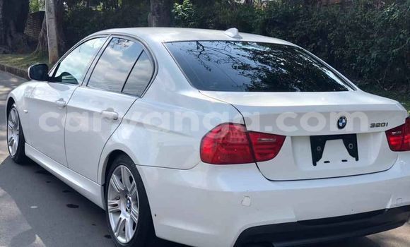 Acheter Occasion Voiture BMW 3–Series Blanc à Blantyre, Malawi Acheter Occasion Voiture BMW 3–Series Blanc à Blantyre, Malawi