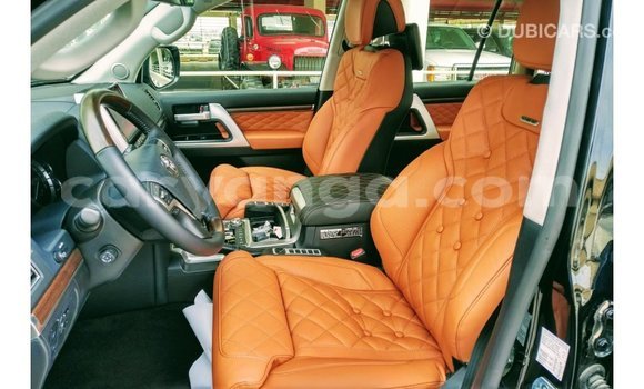 Acheter Import Voiture Toyota Land Cruiser Noir à Import - Dubai, Malawi Acheter Import Voiture Toyota Land Cruiser Noir à Import - Dubai, Malawi