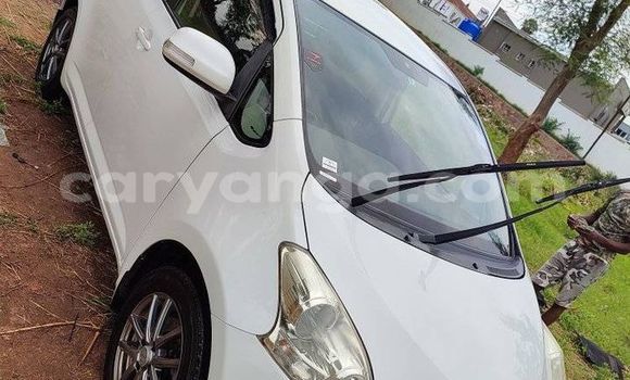 Buy Used Toyota Ractis White Car in Blantyre in Malawi Buy Used Toyota Ractis White Car in Blantyre in Malawi