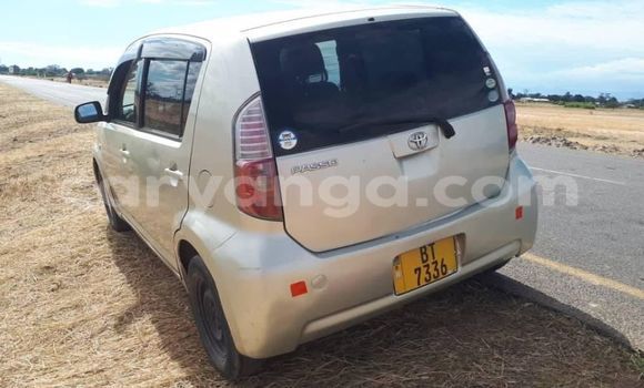Nunua Ilio tumika Toyota Passo Brown Gari ndani ya Blantyre nchini Malawi Nunua Ilio tumika Toyota Passo Brown Gari ndani ya Blantyre nchini Malawi