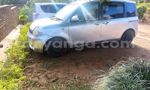 Nunua Ilio tumika Toyota Sienta Silver Gari ndani ya Blantyre nchini Malawi Nunua Ilio tumika Toyota Sienta Silver Gari ndani ya Blantyre nchini Malawi