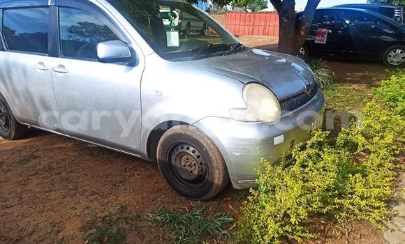 Nunua Ilio tumika Toyota Sienta Silver Gari ndani ya Blantyre nchini Malawi Nunua Ilio tumika Toyota Sienta Silver Gari ndani ya Blantyre nchini Malawi